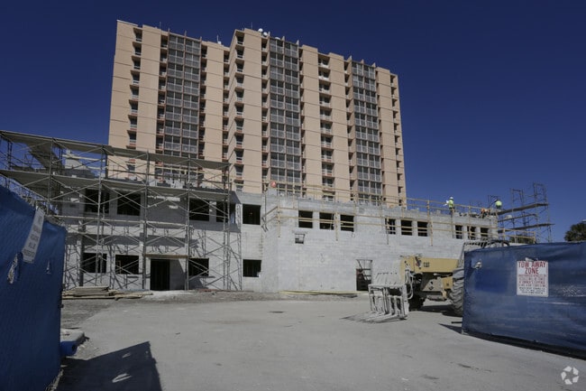 Primary Photo - Pablo Towers