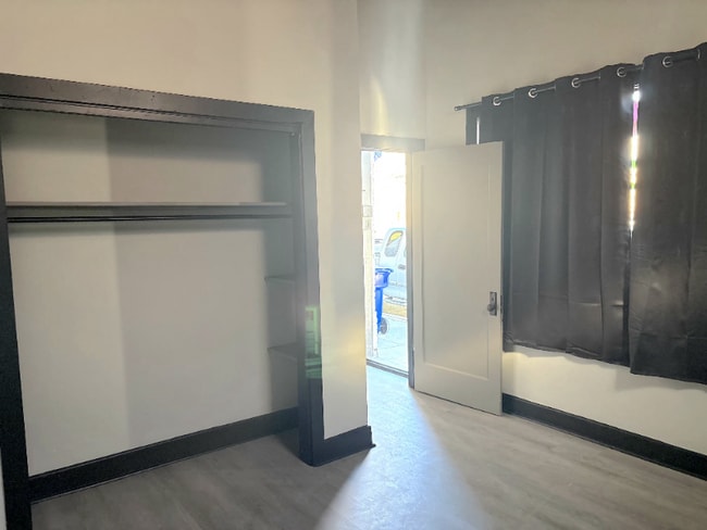 Photo - 404 St Philip St Unit 1C