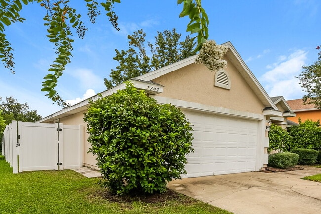 Photo - 1747 Northglen Cir