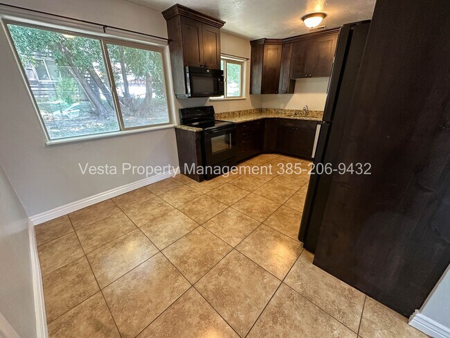 Photo - 3506 Eccles Ave