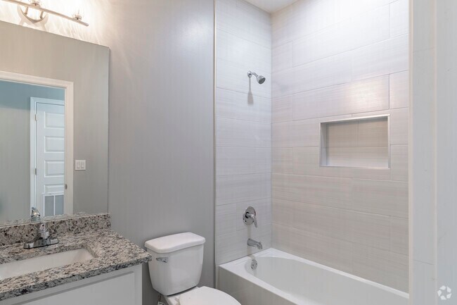 2BR, 2BA - 900SF - Airport Heights-Weslaco