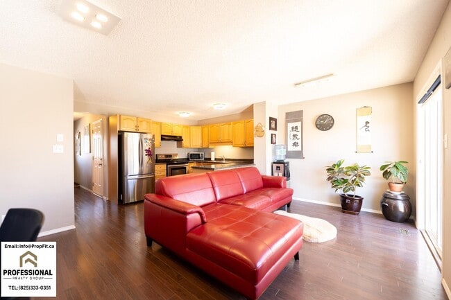 Photo - 1863 119 St SW