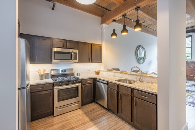 1 BR, 1 BA - The Chocolate Factory