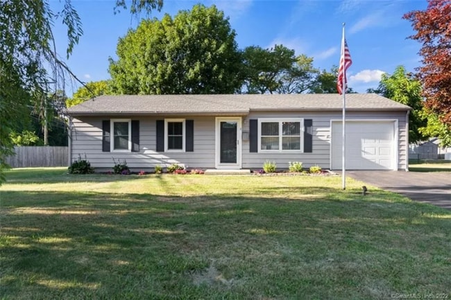 Photo - 8 Indian Field Rd