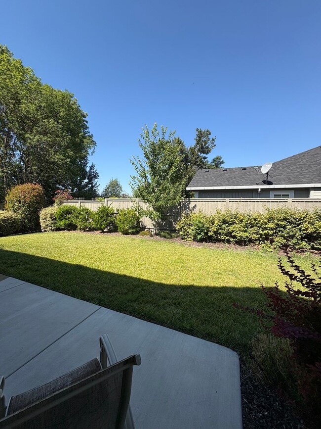 Photo - 426 Frontier Ct