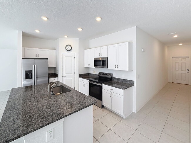 Photo - Beautiful 3 bedroom, 2 bath single family home awaits you!