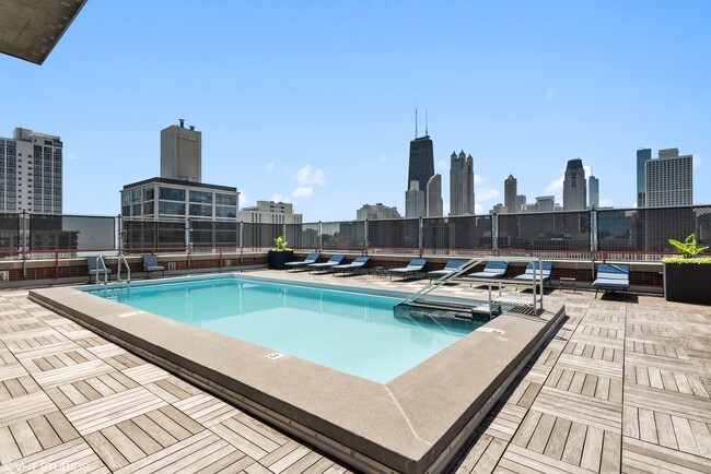 Photo - 1325 N State Pkwy Unit 13B