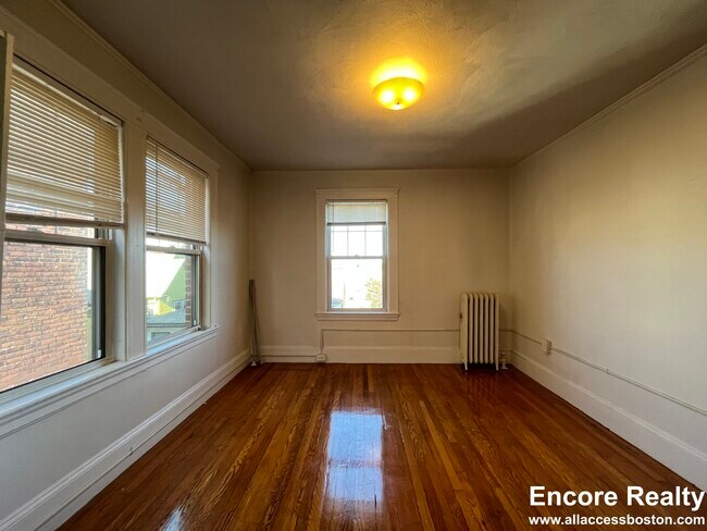 Photo - 157 Summer St Unidad 10R