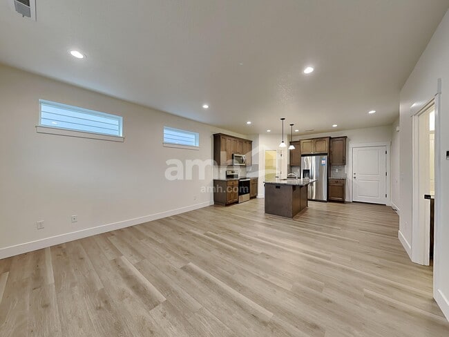 Photo - 7029 S 11th St