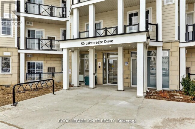 Photo - 50 Lakebreeze Dr Unité 228