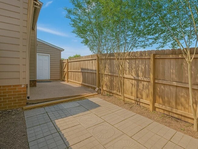 Photo - 2920B Lebanon Pike