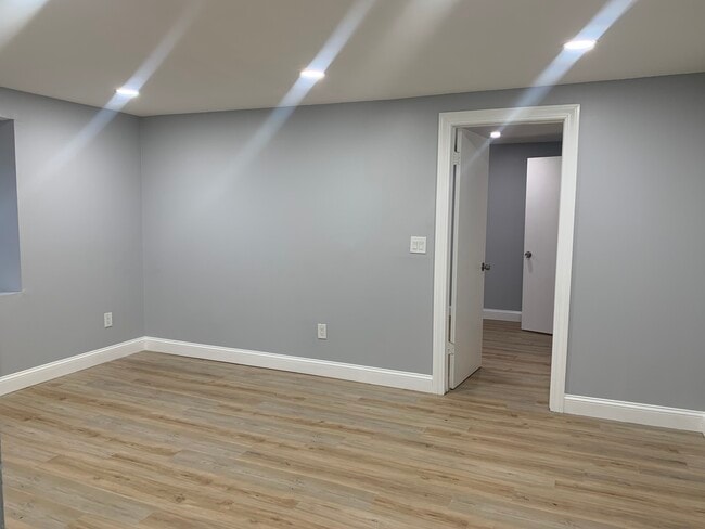 Photo - 368 Colonial Ave