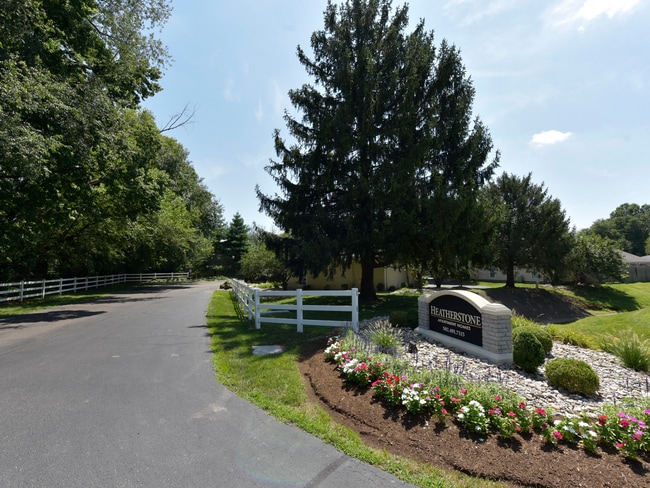 Bienvenido a casa a Heatherstone - Heatherstone