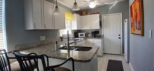 Photo - 115 Duxbury Ave