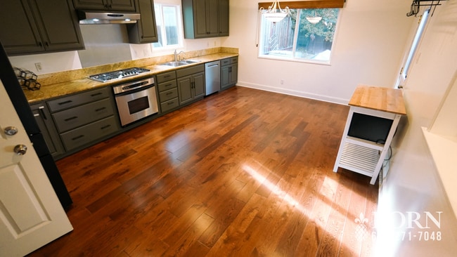 Photo - 2266 Brittan Ave