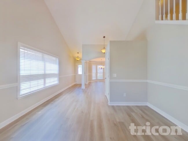 Photo - 213 Dellwood Dr