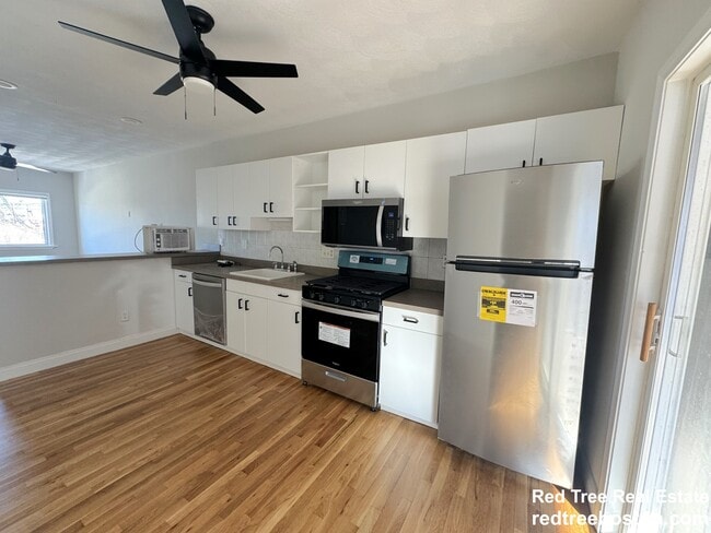 Photo - 345 Border St Unidad 2