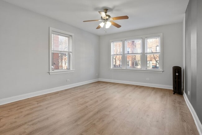 Building Photo - 1609 W Juneway Ter Unit 1