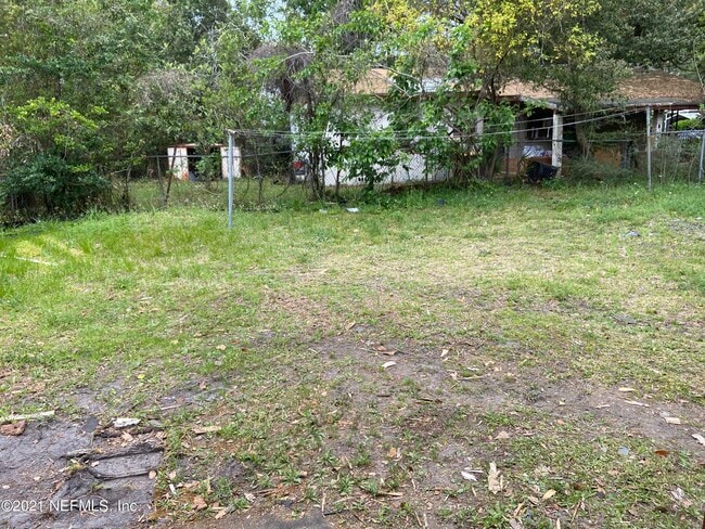 Photo - 3716 Stuart St