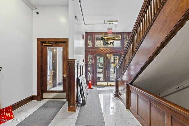 Photo - 5 Broadway Unidad 308