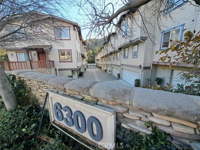 Building Photo - 6300 Honolulu Ave