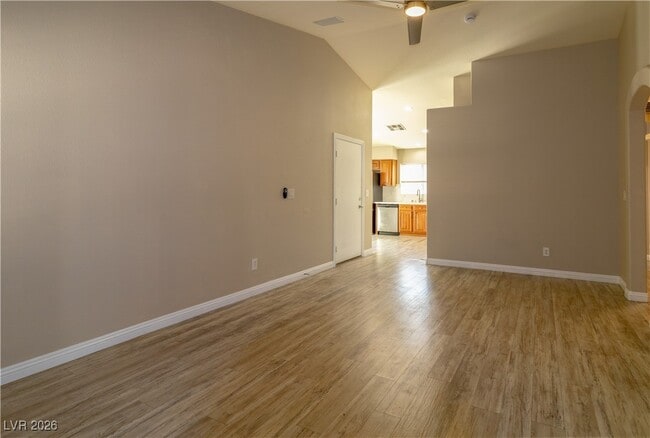 Photo - 8688 Little Fox St