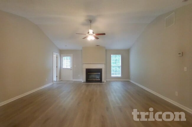 Photo - 236 Galway Ln