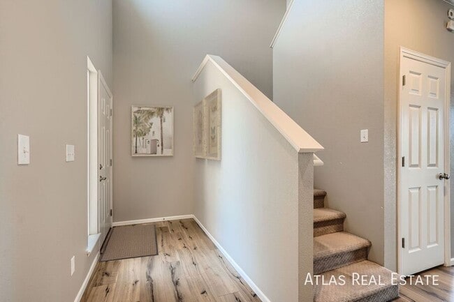 Photo - 4165 Meadowview Ct