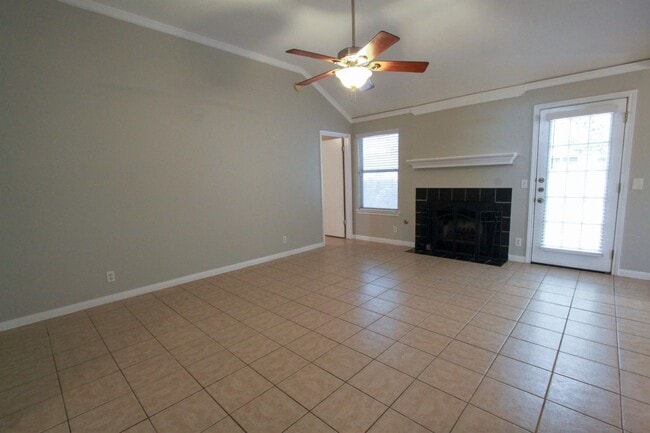 Photo - Spacious 3BR/2BA Corner Lot Home in Austin’s Colony