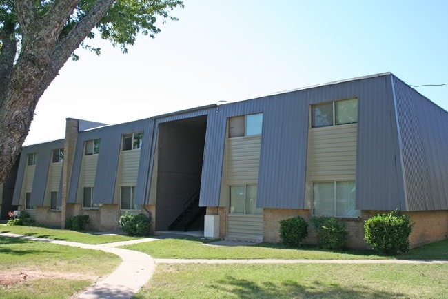 10 West Apartments