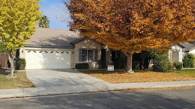 Building Photo - Great SW Location