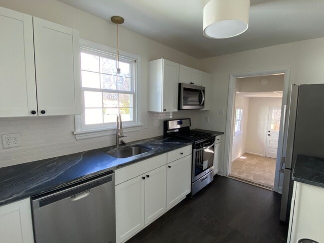 Photo - Updated Three bedroom Westover Hills Home ...