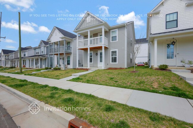 Photo - 265 Founders Ln