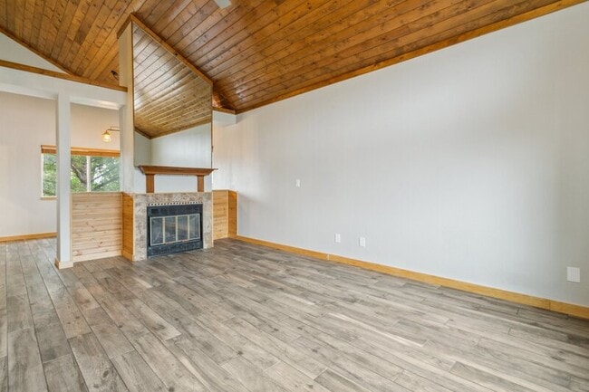 Photo - 15216 Paddington Cir