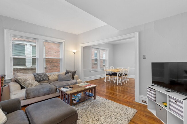 Photo - 6615 Kingsbury Blvd