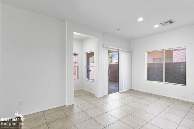 Photo - Beautiful 3Bdm 2Ba + Den Home Near Avondale & Goodyear!