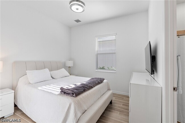 43180 Boardwalk Loop