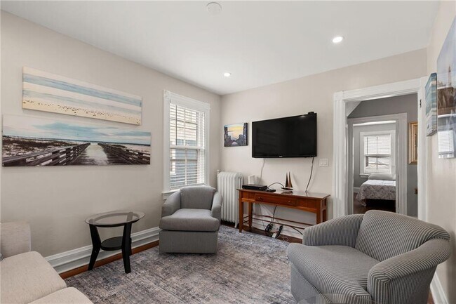 13 Atlantic St