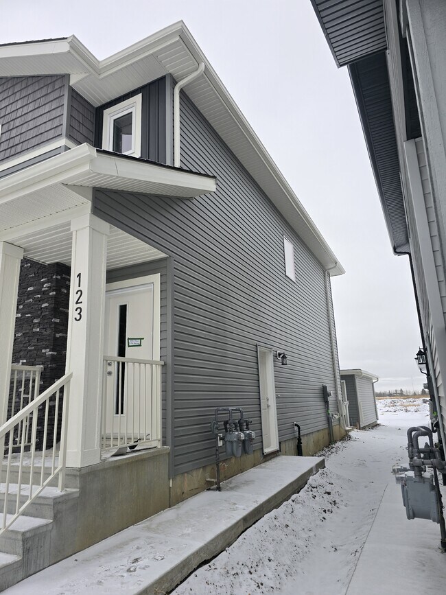 Photo - 132 Mitchell Bnd Unit 1