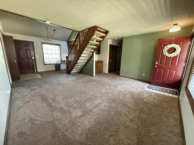 Photo - 2208 Timbercrest Dr