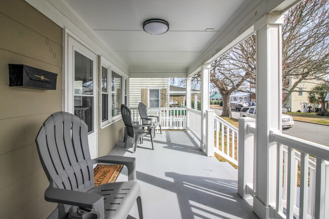 Photo - 1206 Shepard St