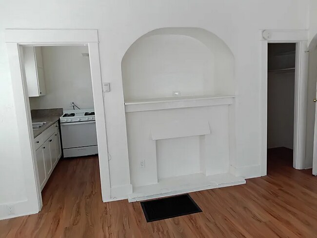 715 Lime Ave Unit 3