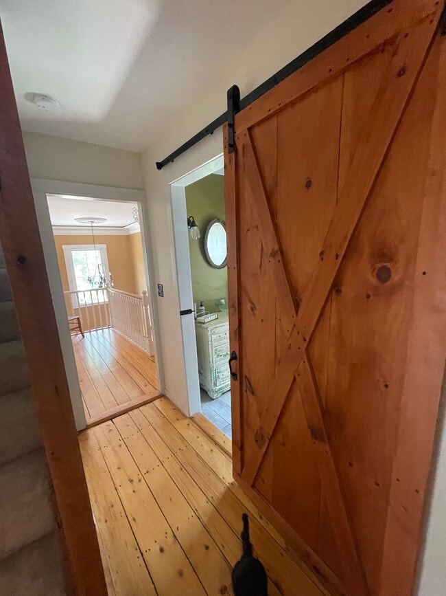 Photo - 231 Front St