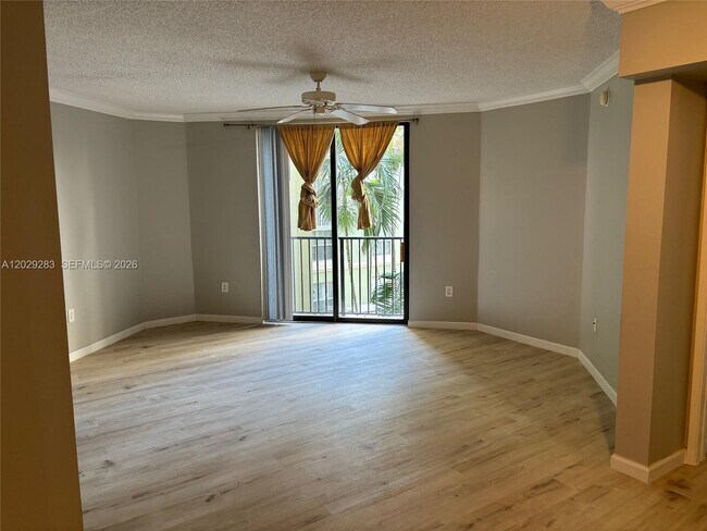 Photo - 1919 Van Buren St Unit 308A
