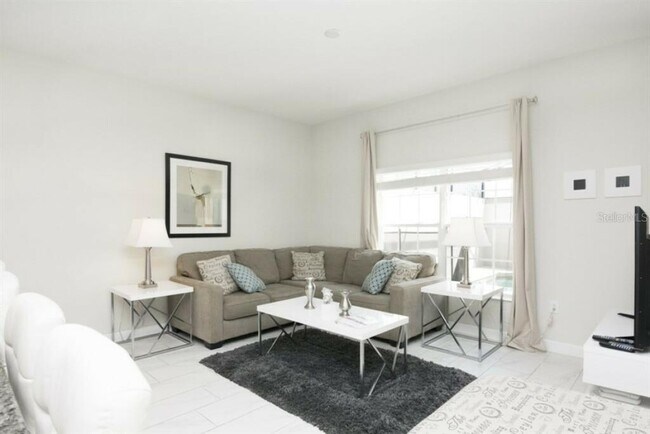 Photo - 4807 Clock Tower Dr