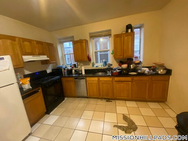 Photo - 1460 Tremont St Unidad 3