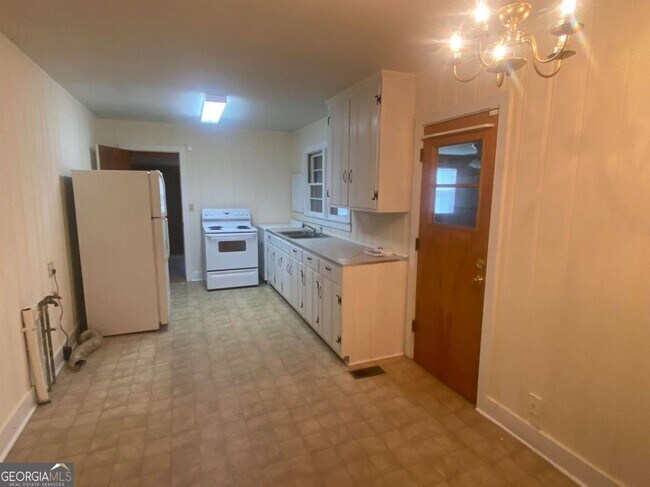 Photo - 68 Condor St