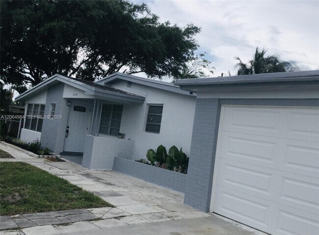Photo - 18280 S Glades Dr