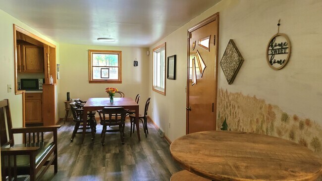 Photo - 7976 Winding Run Rd