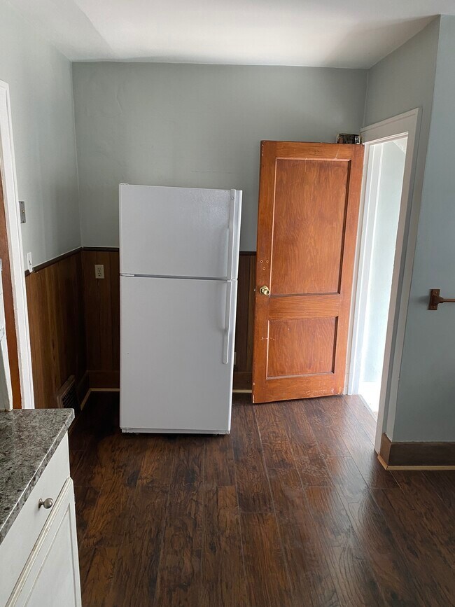 Photo - 89 Mohawk Rd